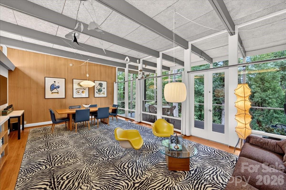 501 Ellsworth Road — Charlotte