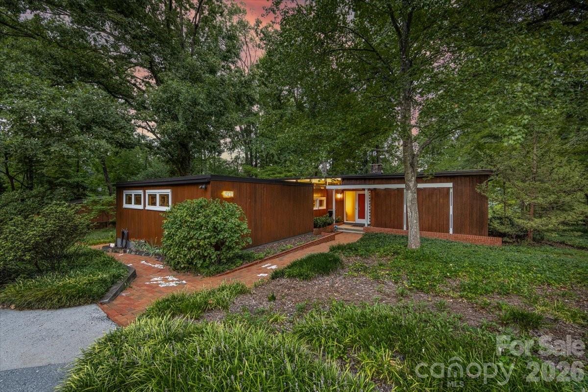 501 Ellsworth Road — Charlotte