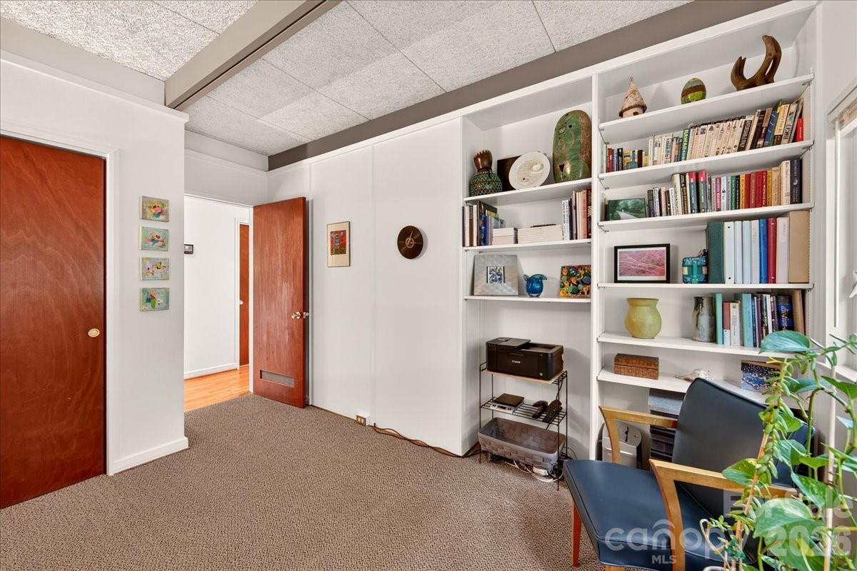 501 Ellsworth Road — Charlotte