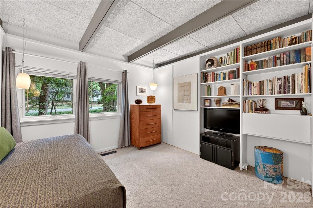 501 Ellsworth Road — Charlotte