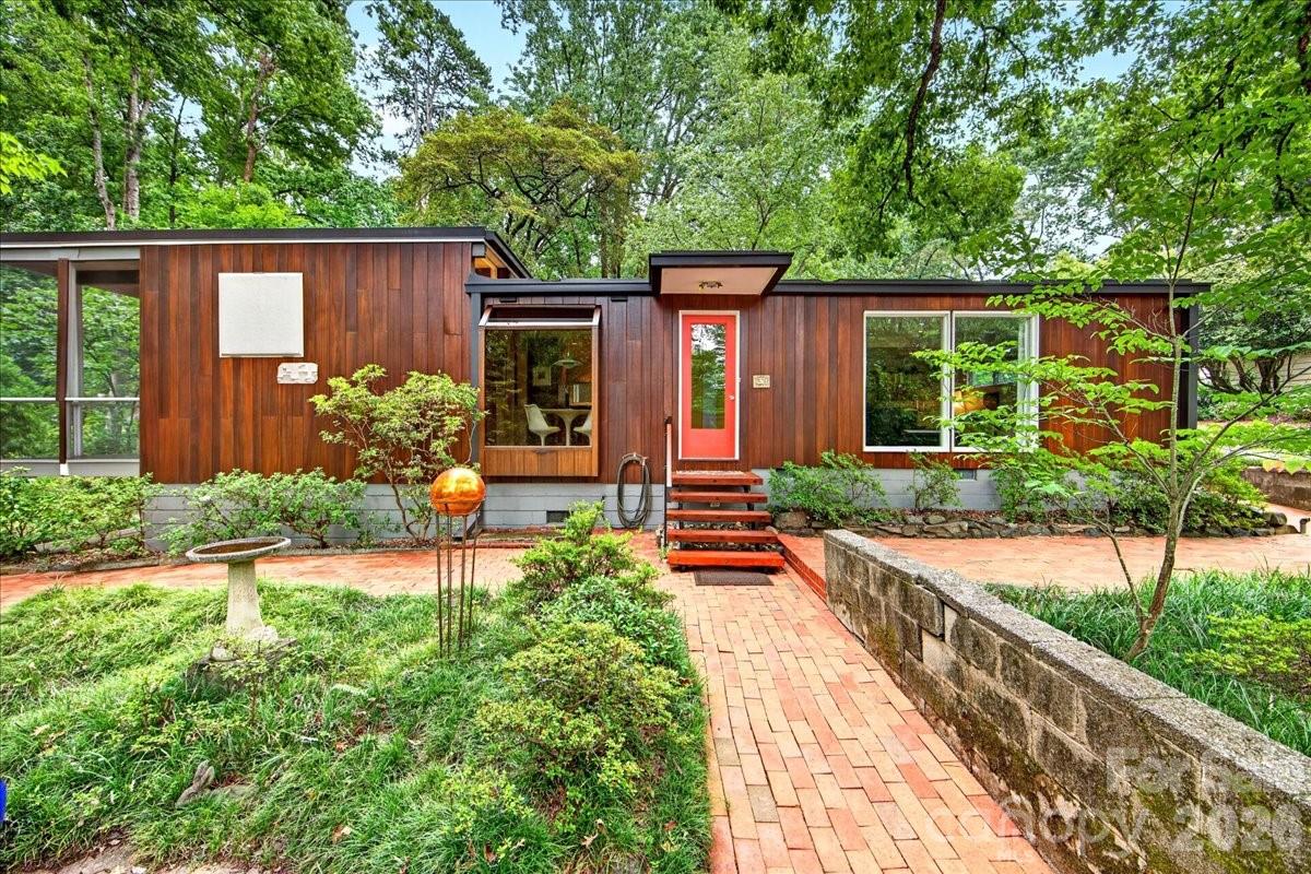 501 Ellsworth Road — Charlotte
