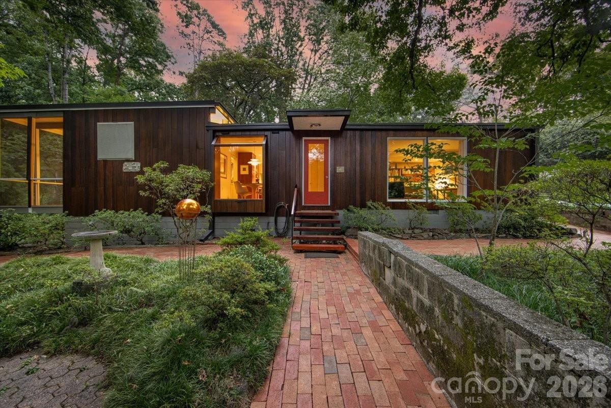 501 Ellsworth Road — Charlotte