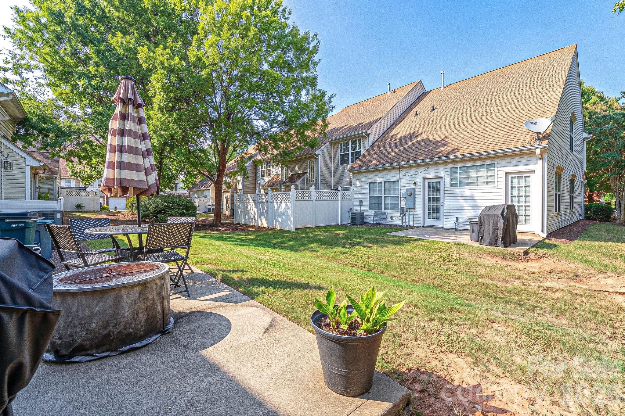 11319 Morgan Valley Lane — Charlotte