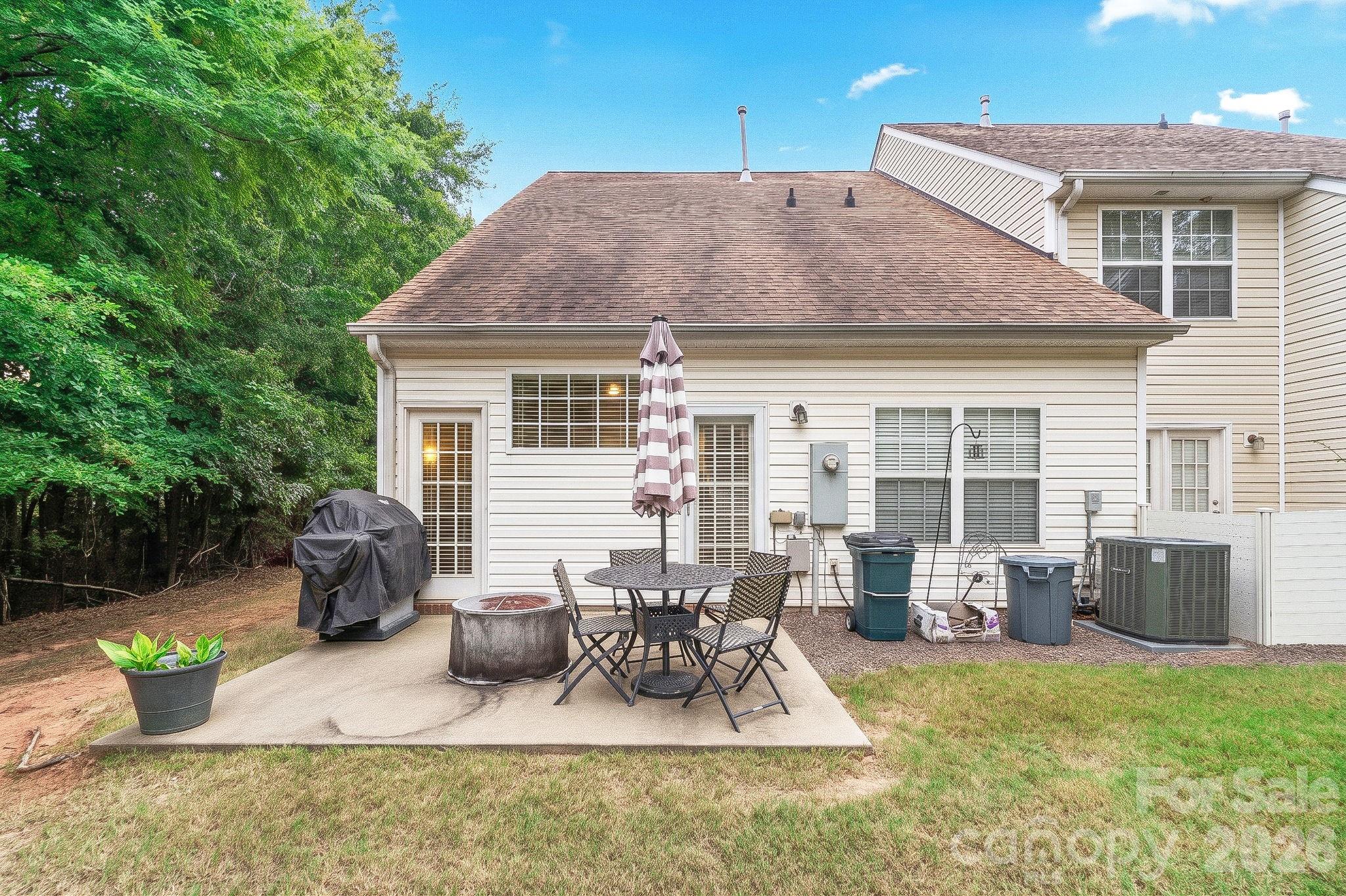 11319 Morgan Valley Lane — Charlotte