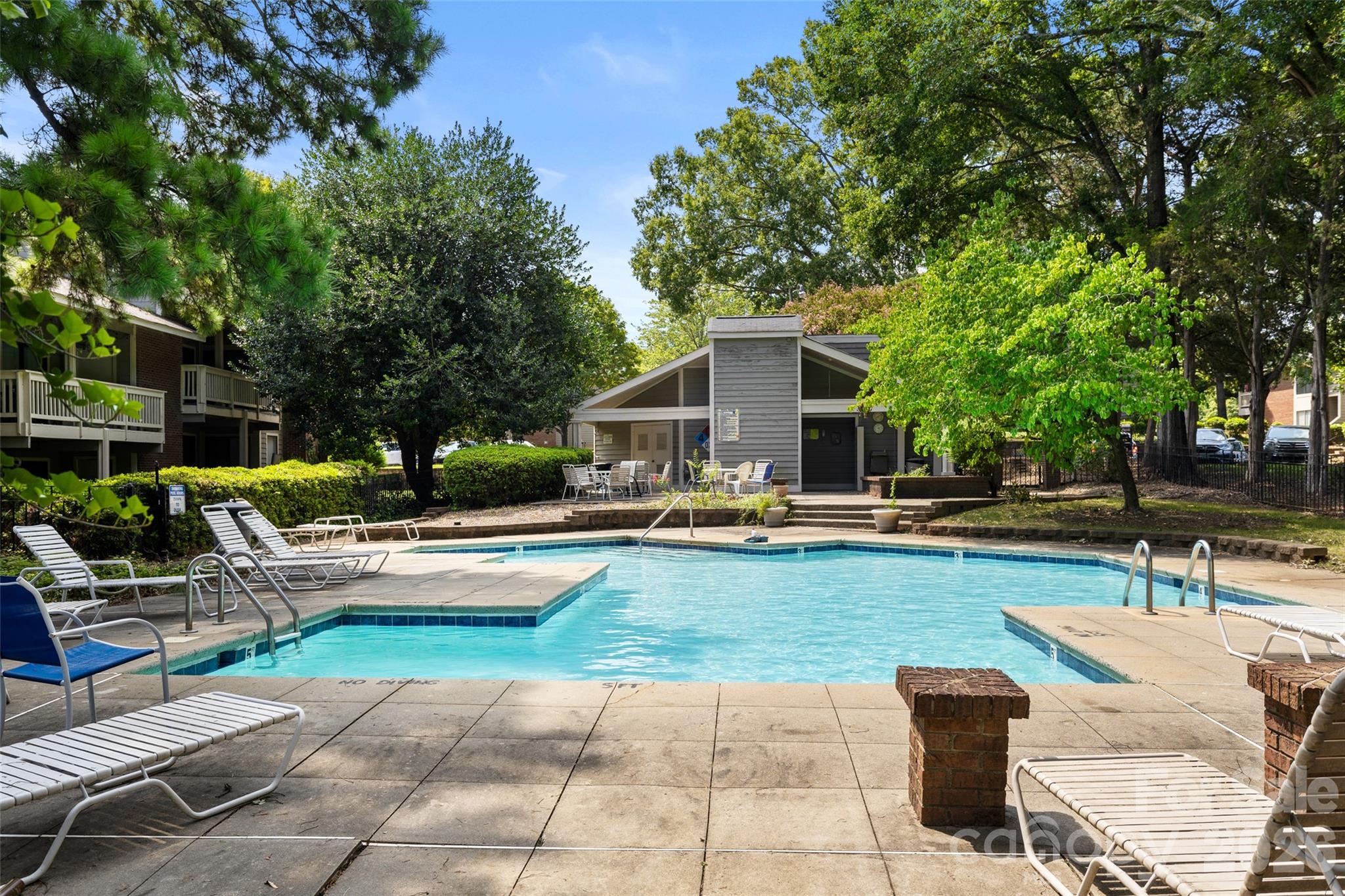 7912 Greenside Court — Charlotte