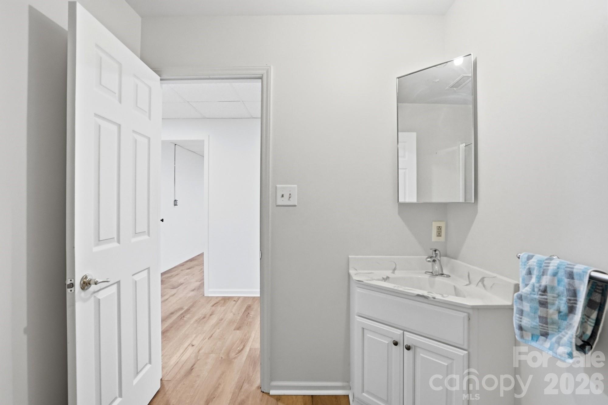 332 Shoreline Loop — Mooresville