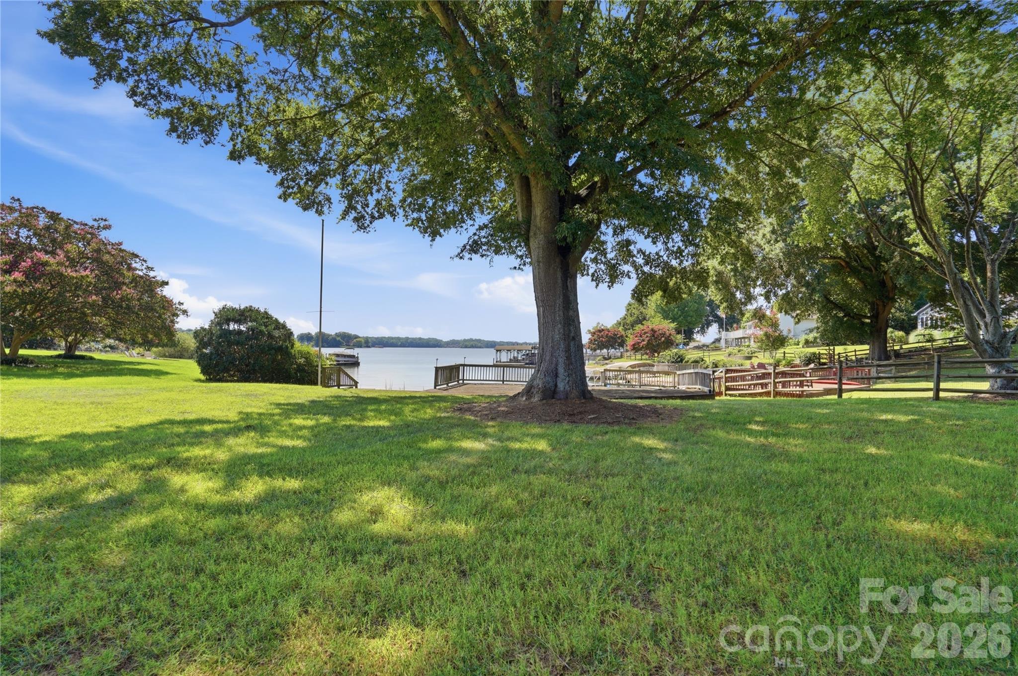 332 Shoreline Loop — Mooresville