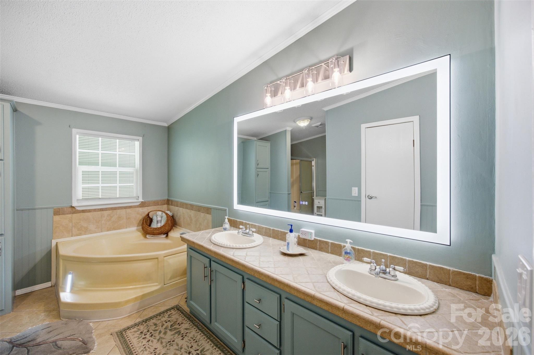 185 Payne Street — Mount Holly
