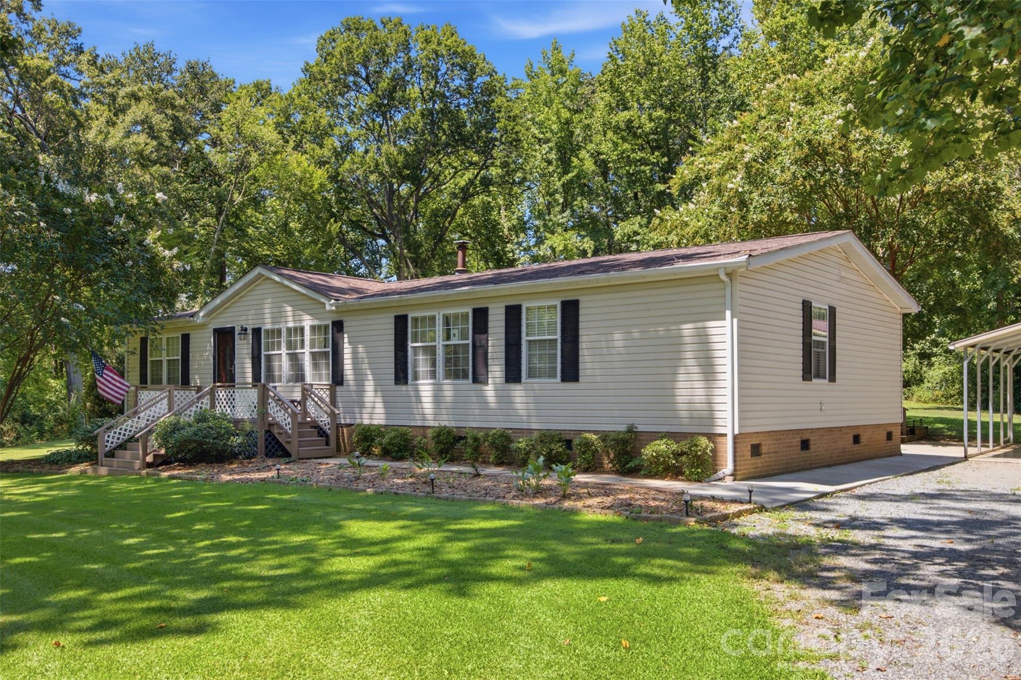 185 Payne Street — Mount Holly