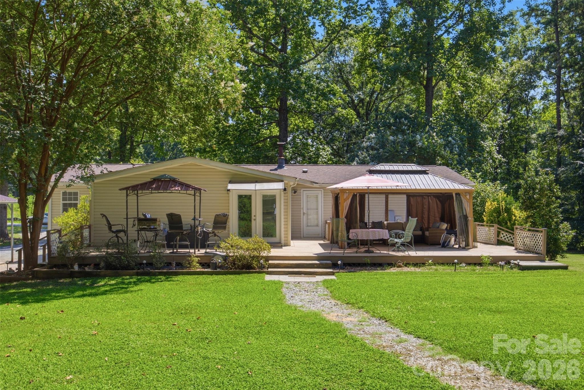 185 Payne Street — Mount Holly