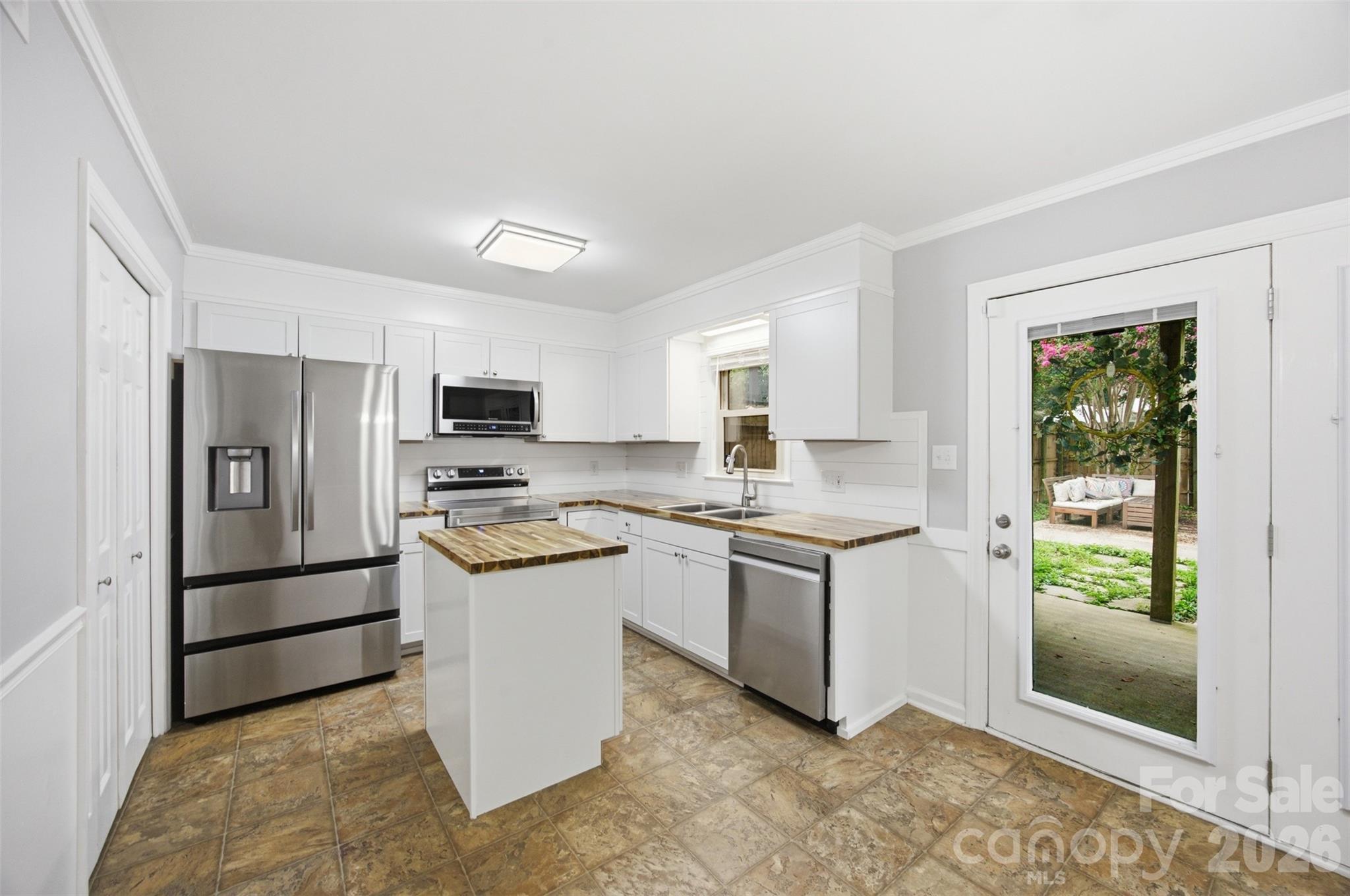 1228 B Oakwood Avenue #B — Kannapolis