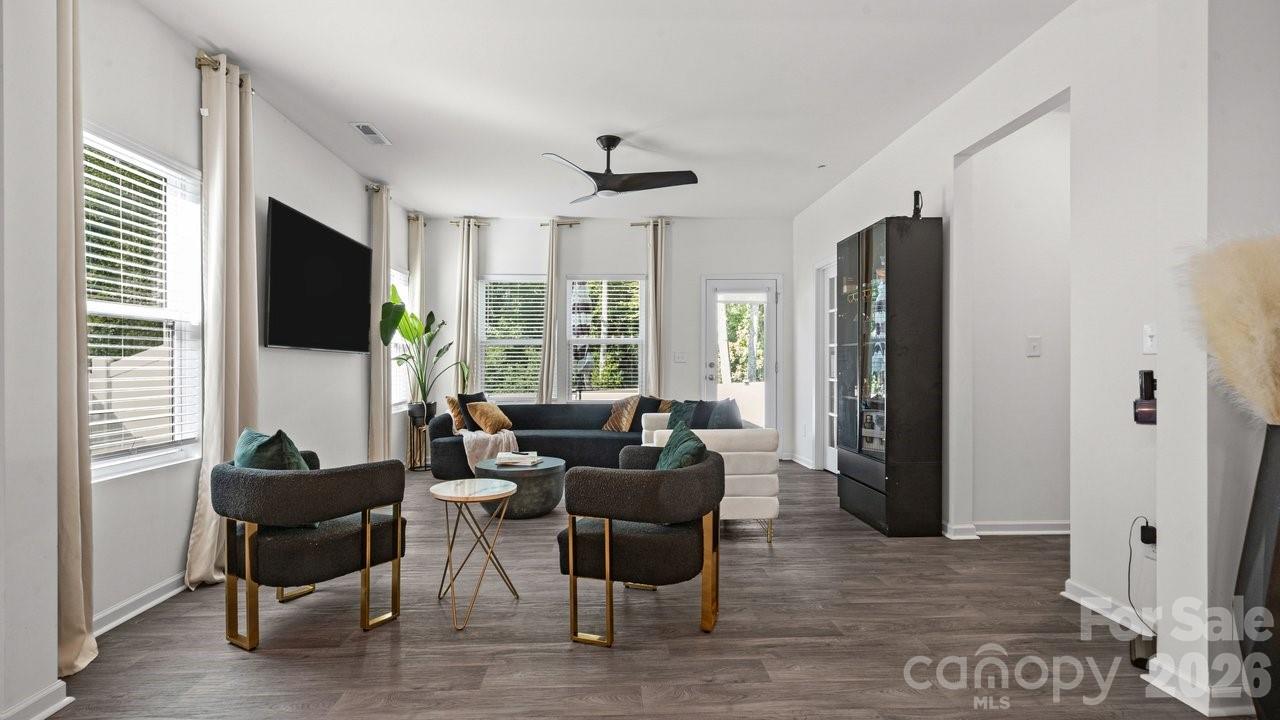 776 Candela Court — York