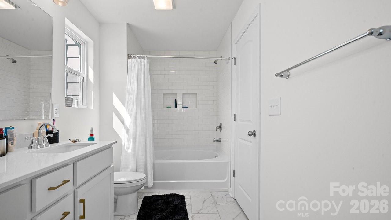 776 Candela Court — York
