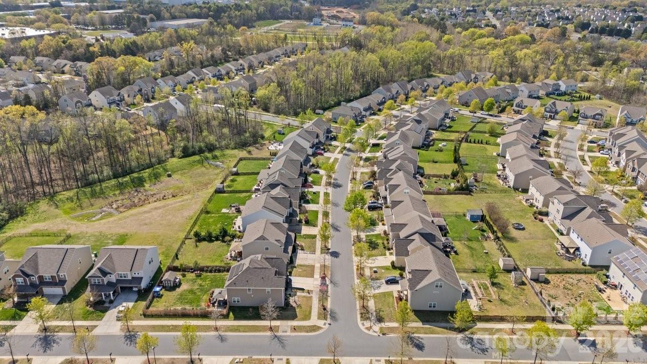 776 Candela Court — York