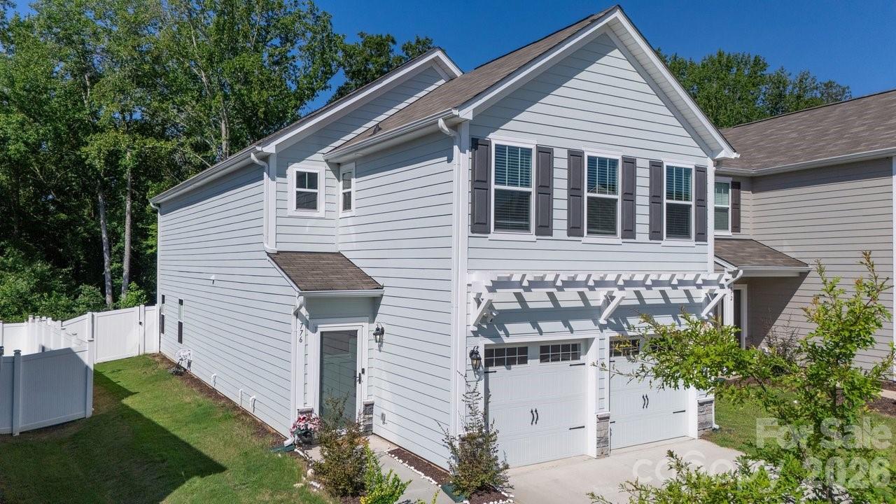 776 Candela Court — York