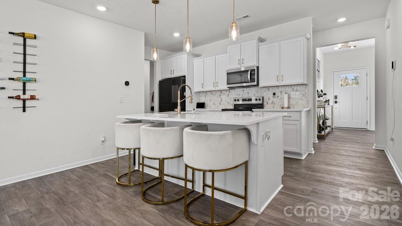 776 Candela Court — York