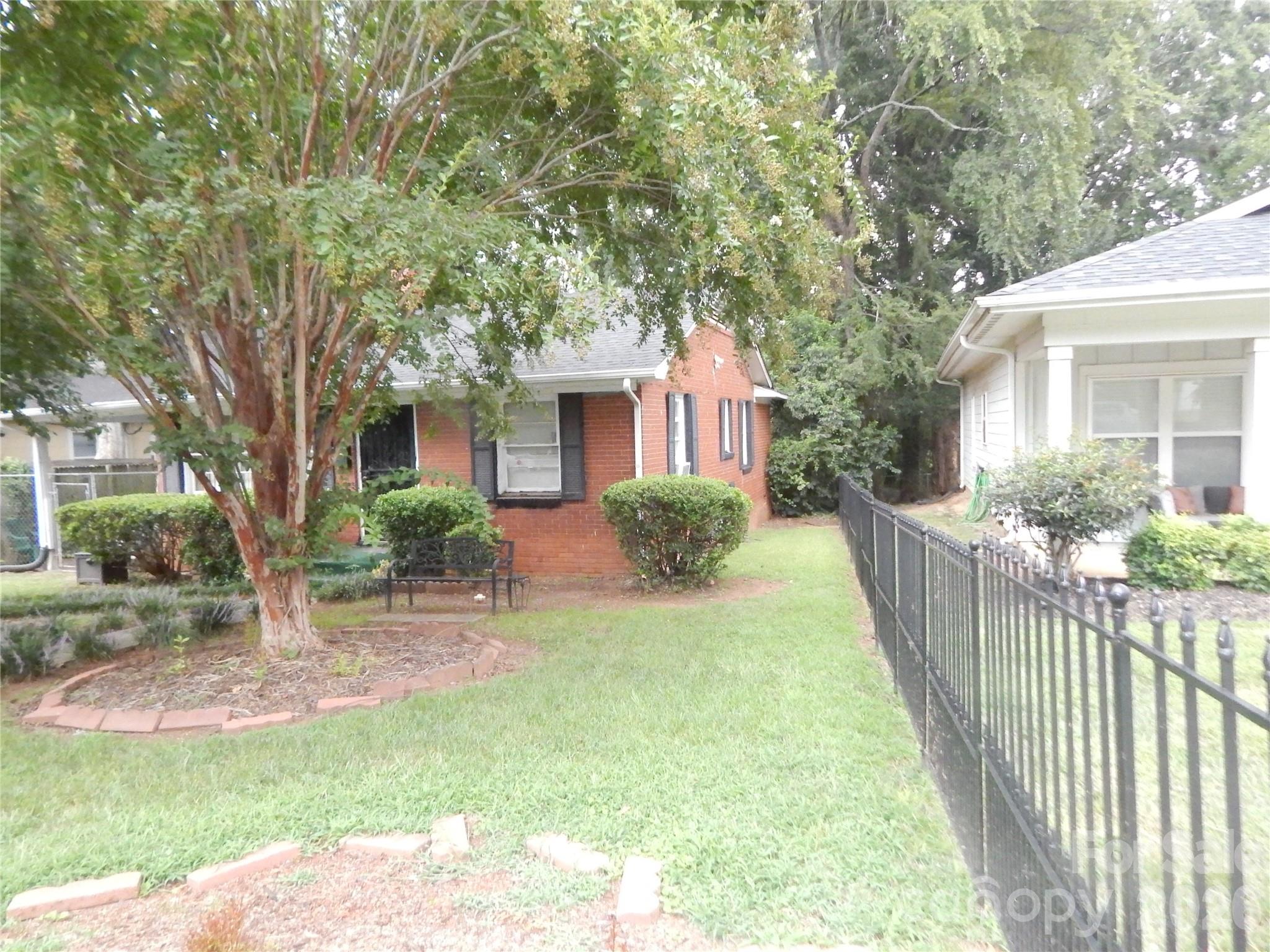 2516 Booker Avenue — Charlotte