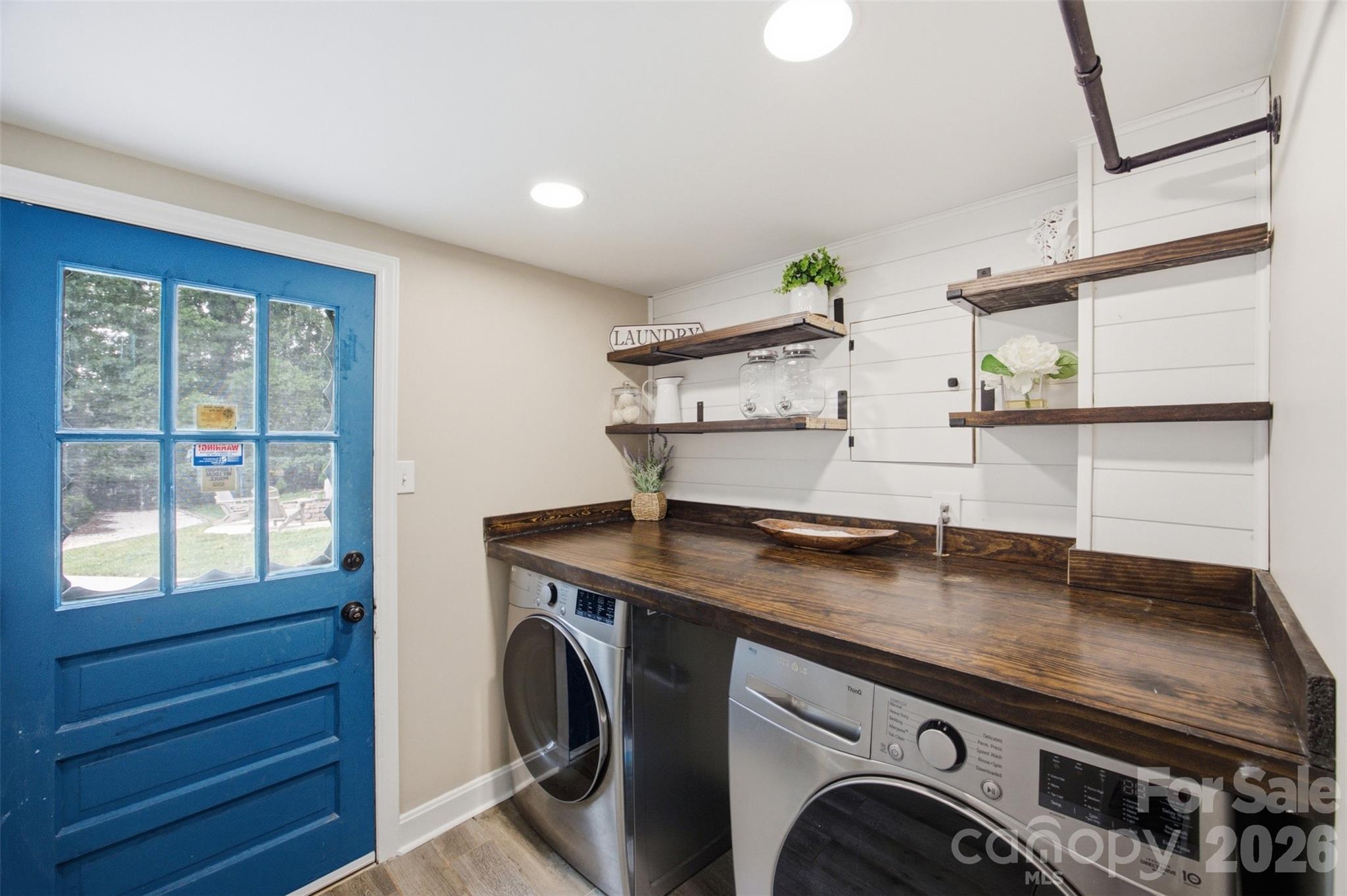 1724 Delchester Drive — Charlotte