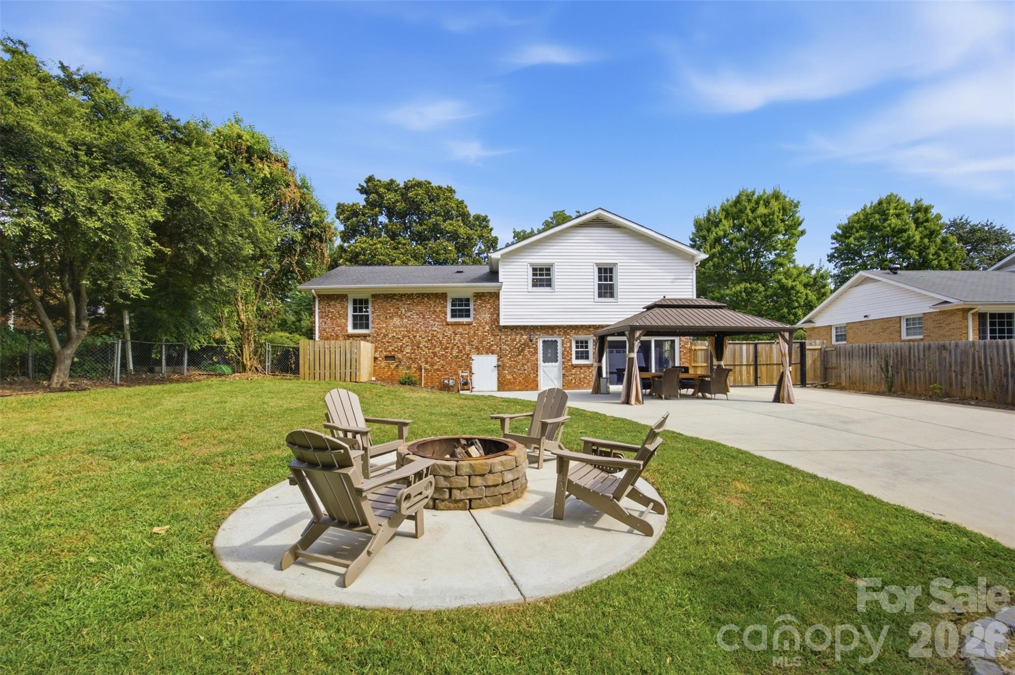 1724 Delchester Drive — Charlotte