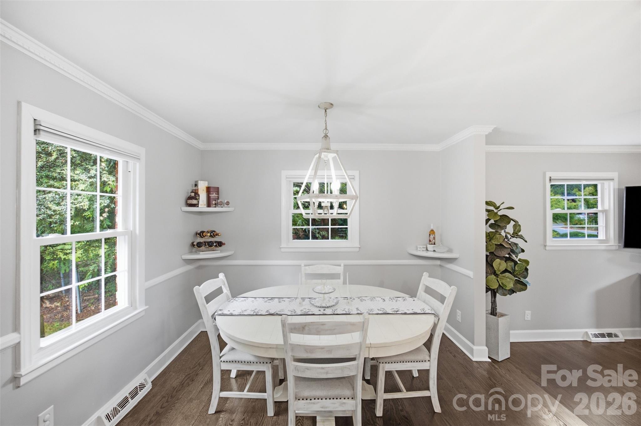 1724 Delchester Drive — Charlotte