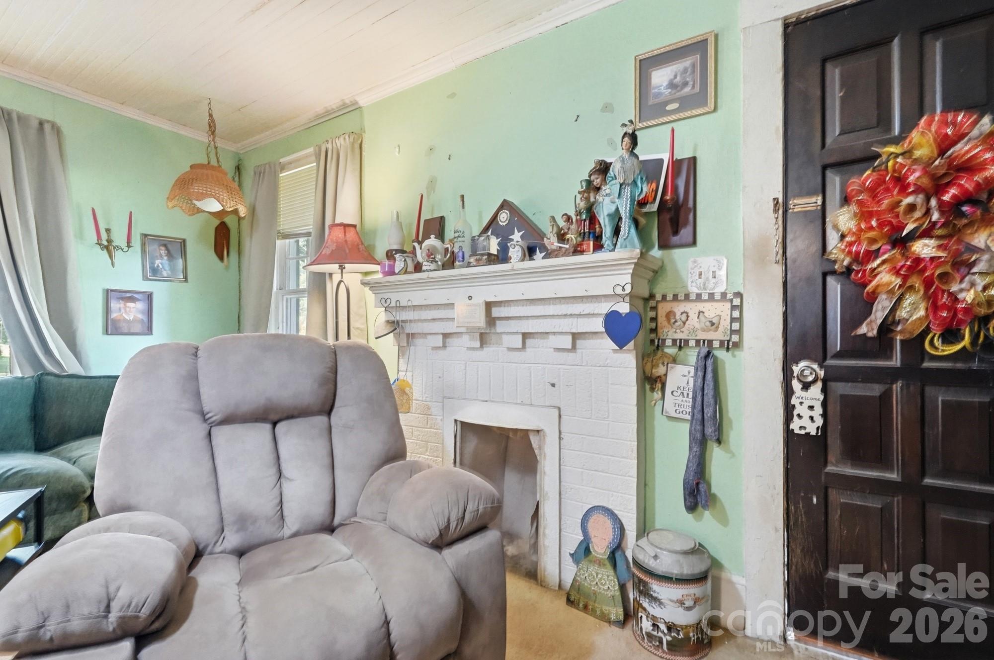 109 Salisbury Street — Rockwell