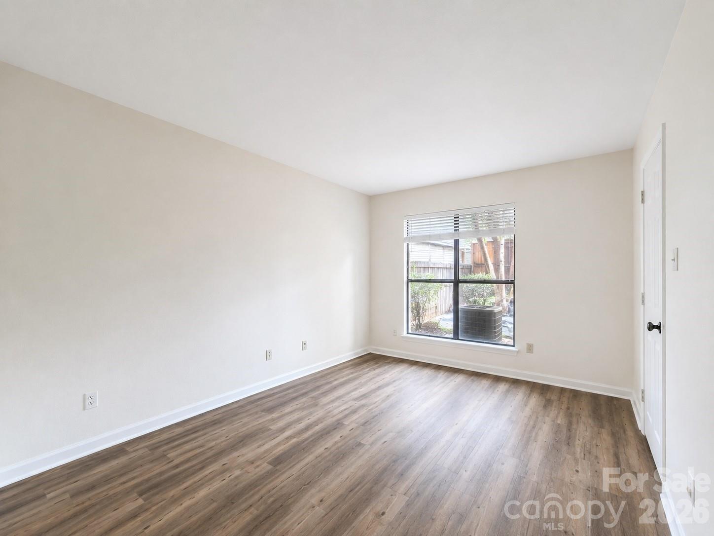 7220 Winery Lane — Charlotte