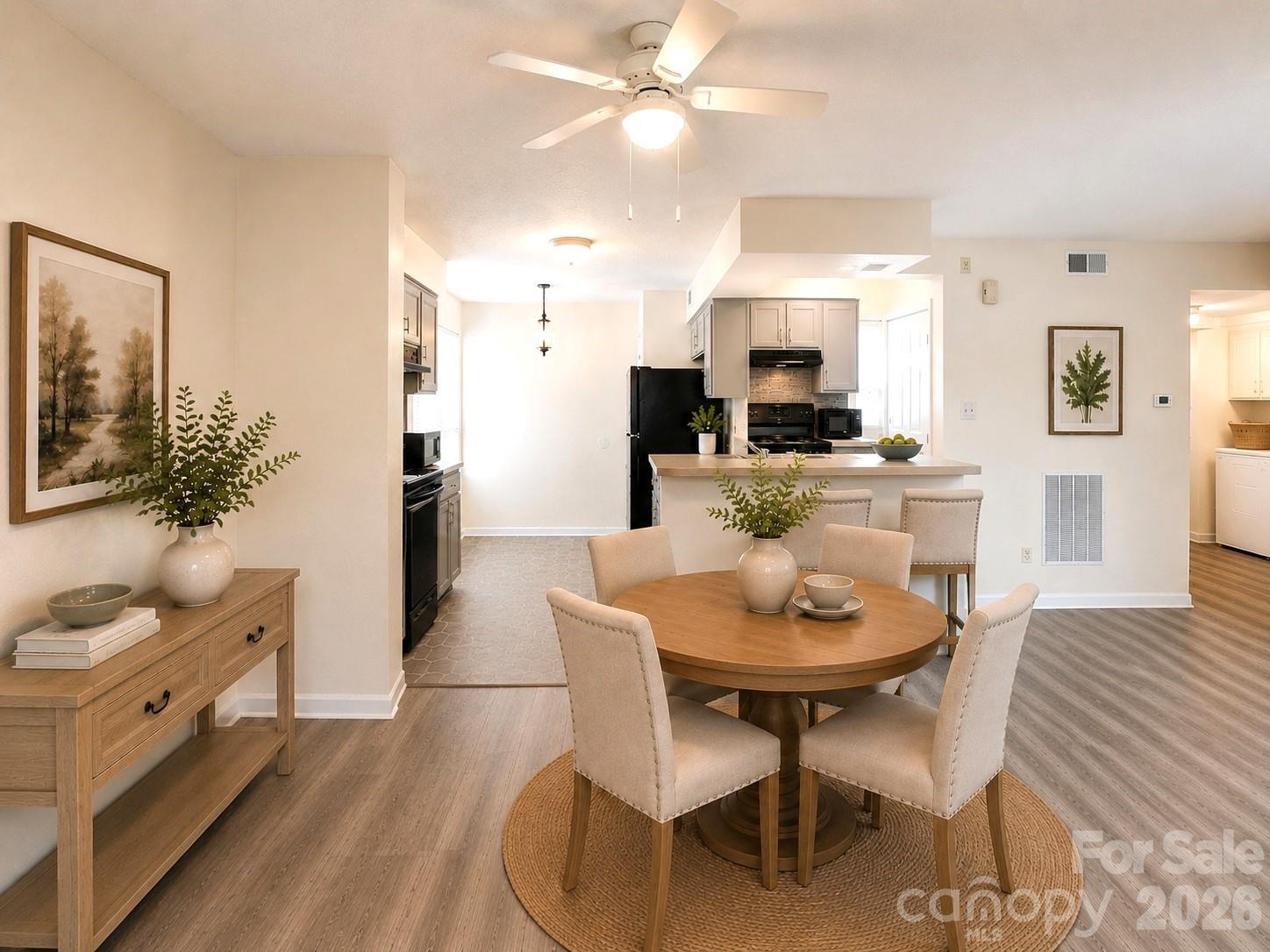 7220 Winery Lane — Charlotte