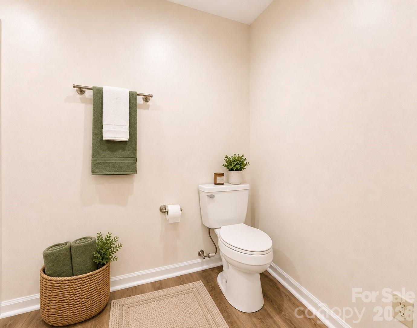 7220 Winery Lane — Charlotte