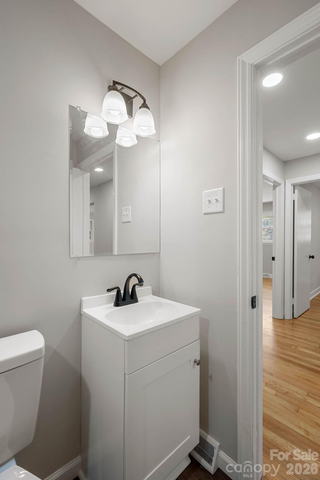 901 S 10th Street — Bessemer City