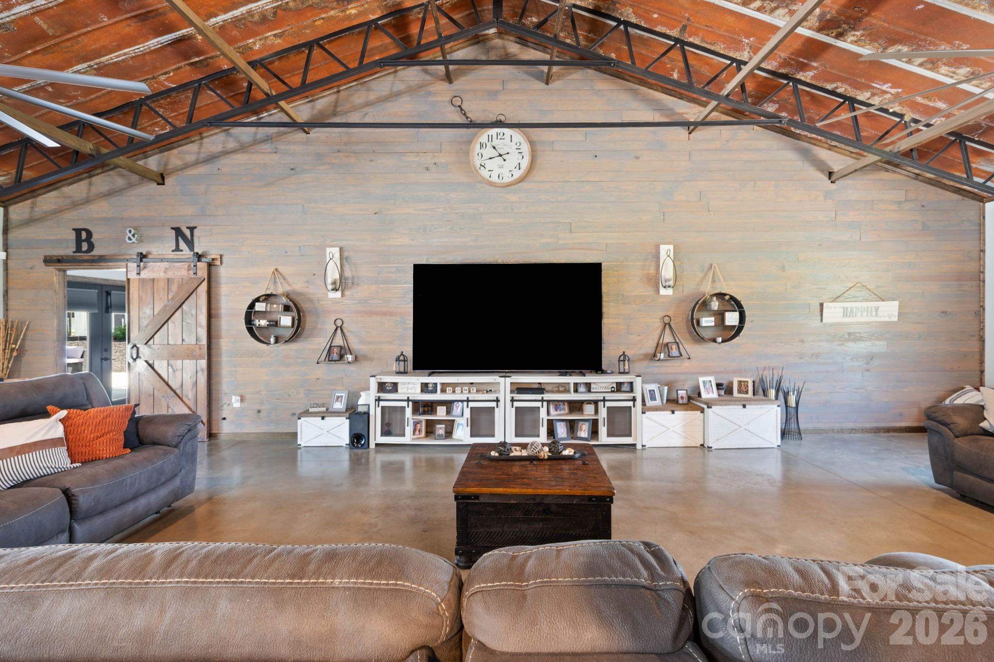 7562 Long Island Road — Catawba
