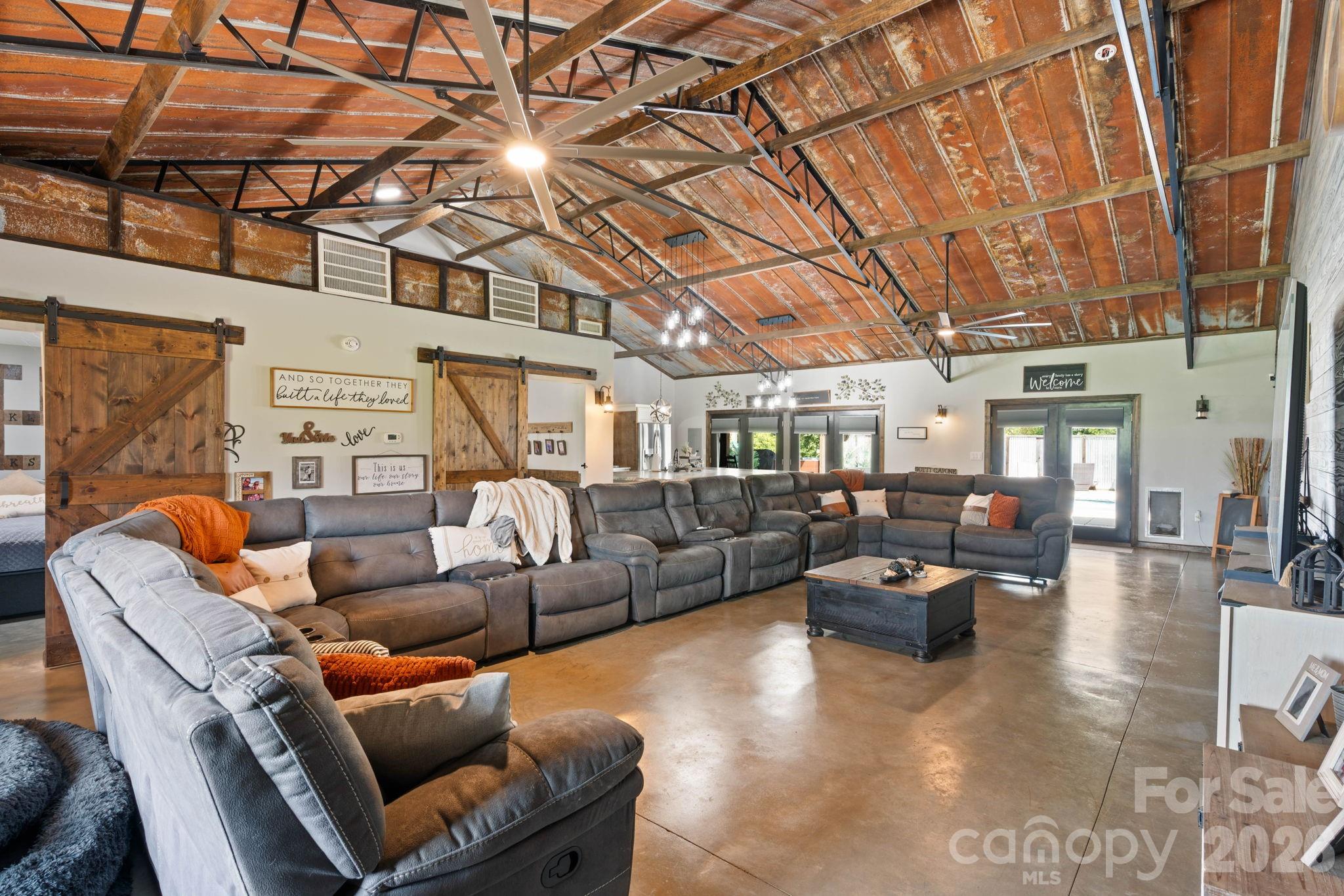 7562 Long Island Road — Catawba