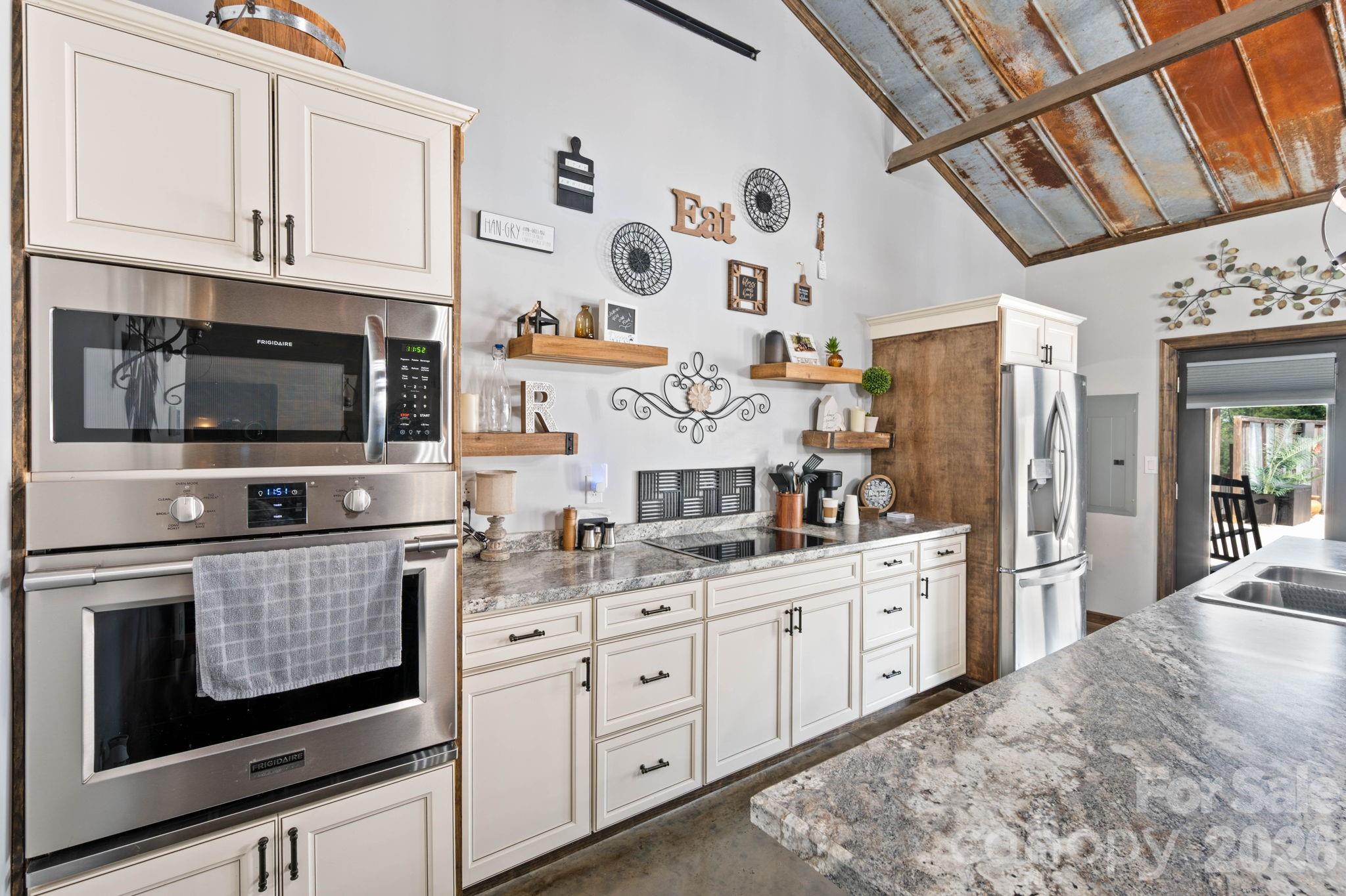 7562 Long Island Road — Catawba