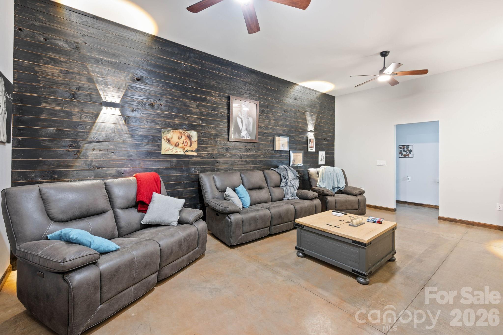 7562 Long Island Road — Catawba