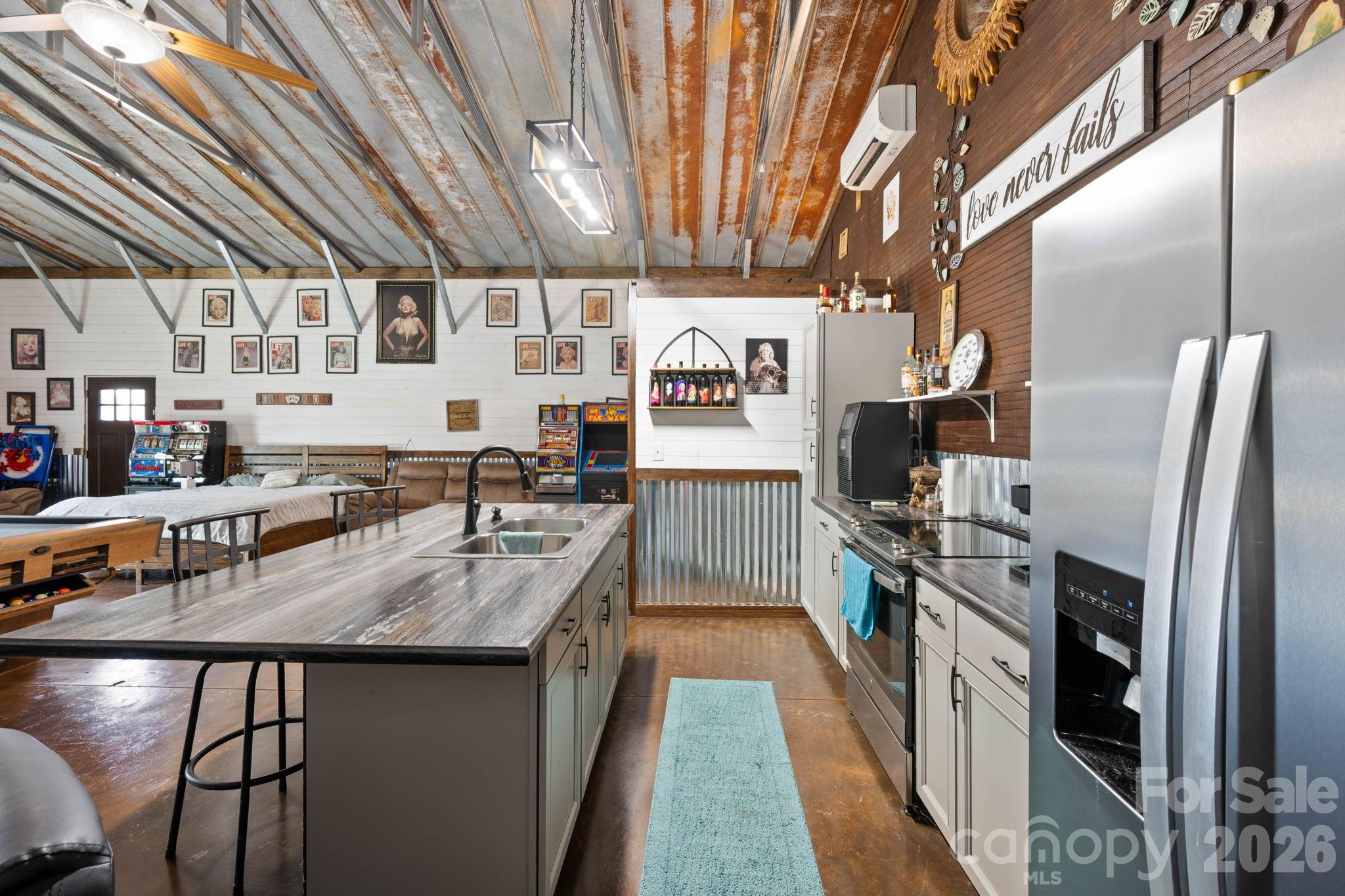 7562 Long Island Road — Catawba