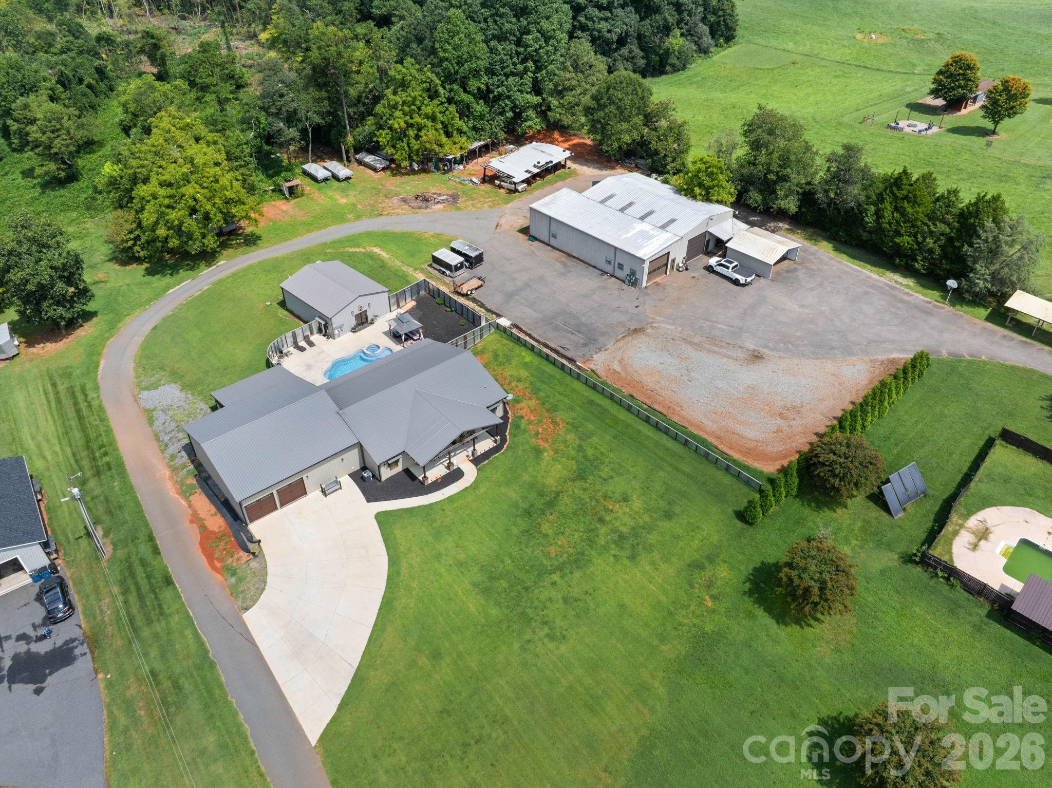 7562 Long Island Road — Catawba