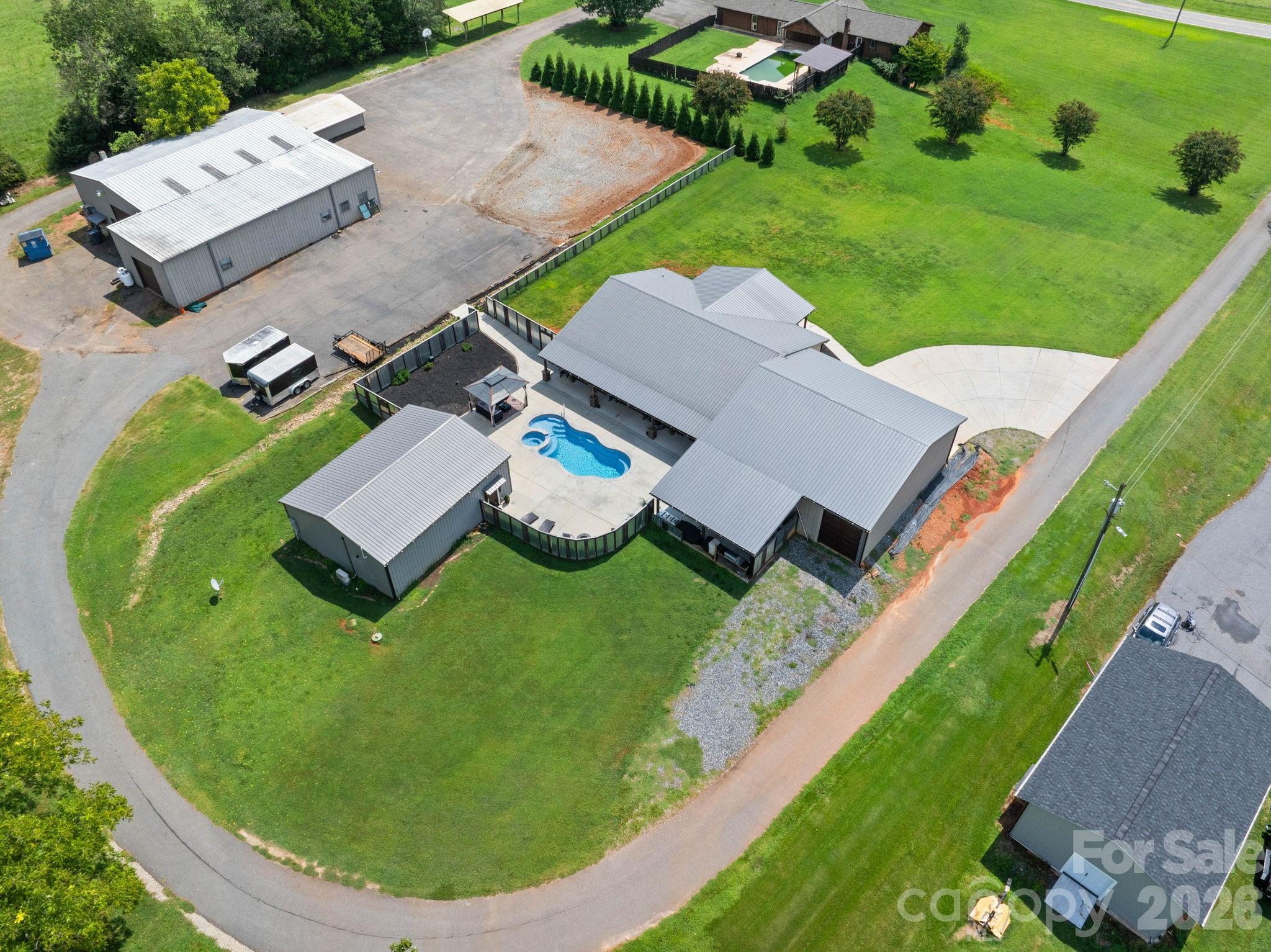 7562 Long Island Road — Catawba