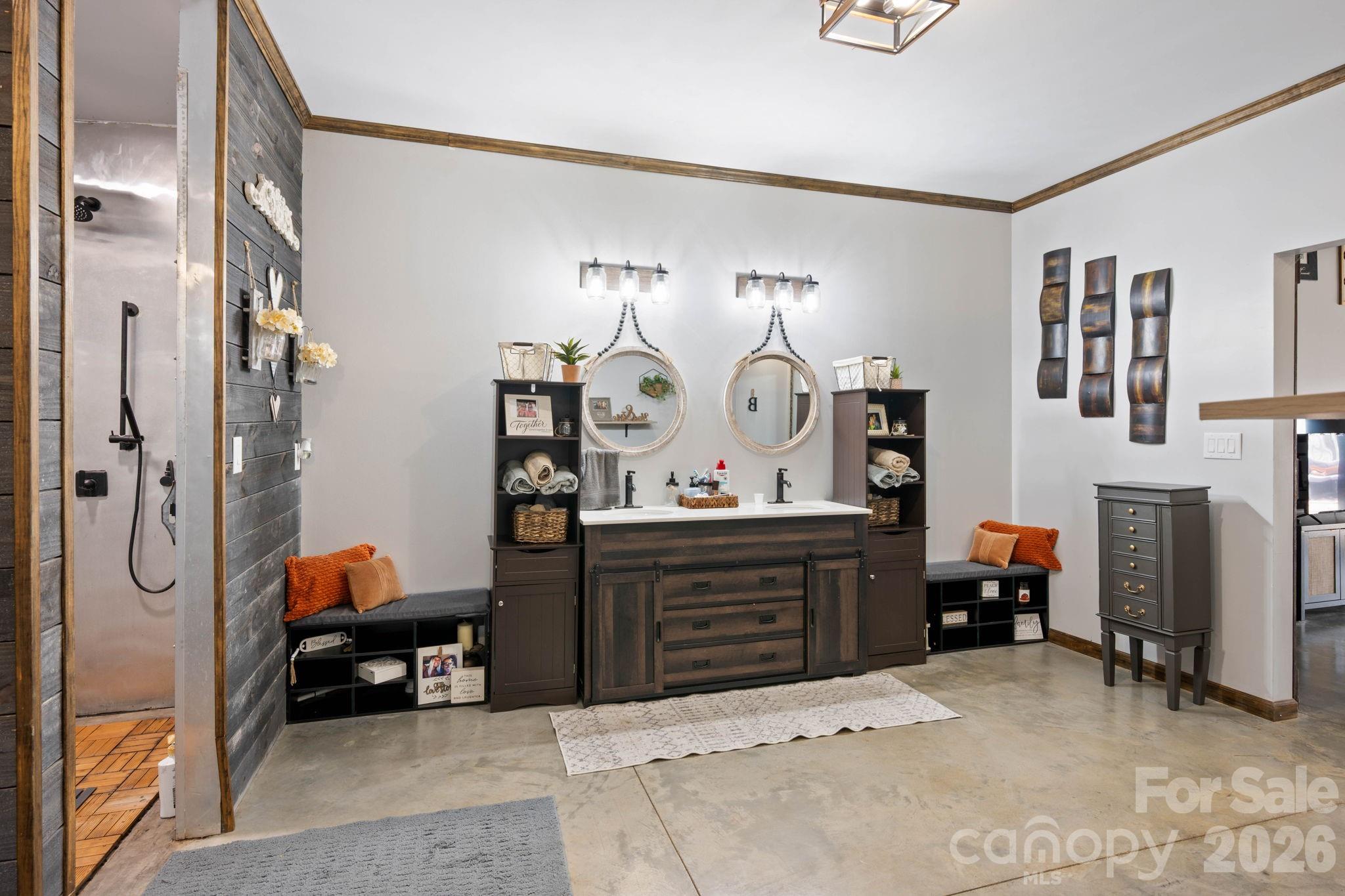 7562 Long Island Road — Catawba