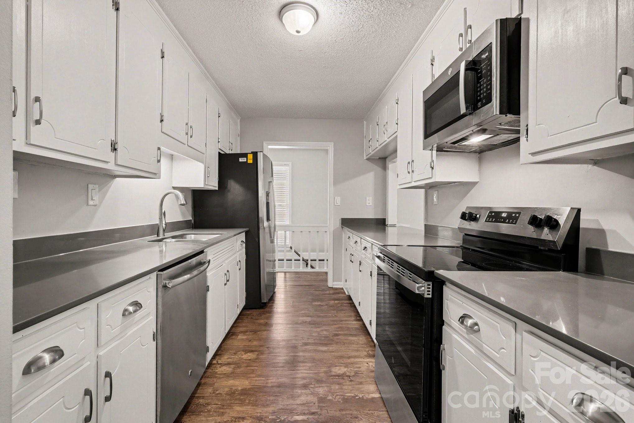 8163 Walnut Creek Lane — Charlotte