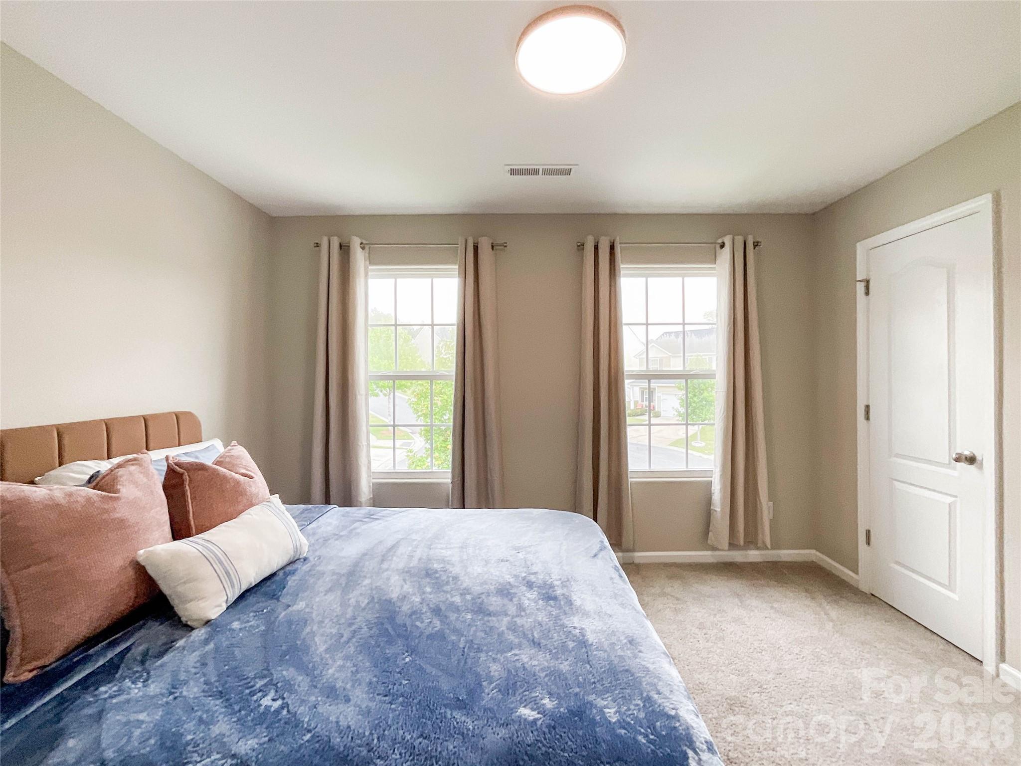 3005 Chatuge Court — Charlotte