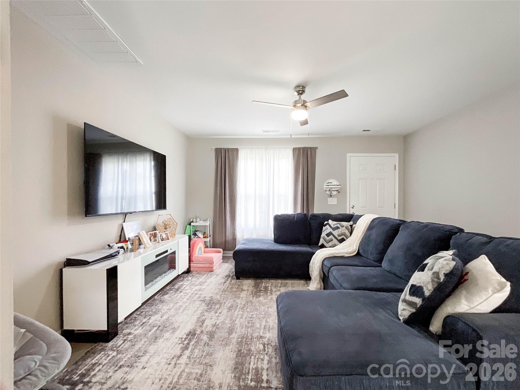 3005 Chatuge Court — Charlotte