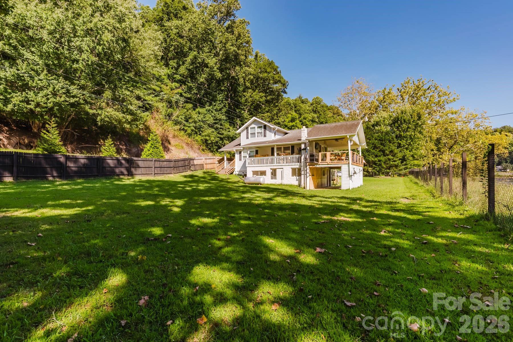 1380 Highway 19a Highway — Whittier