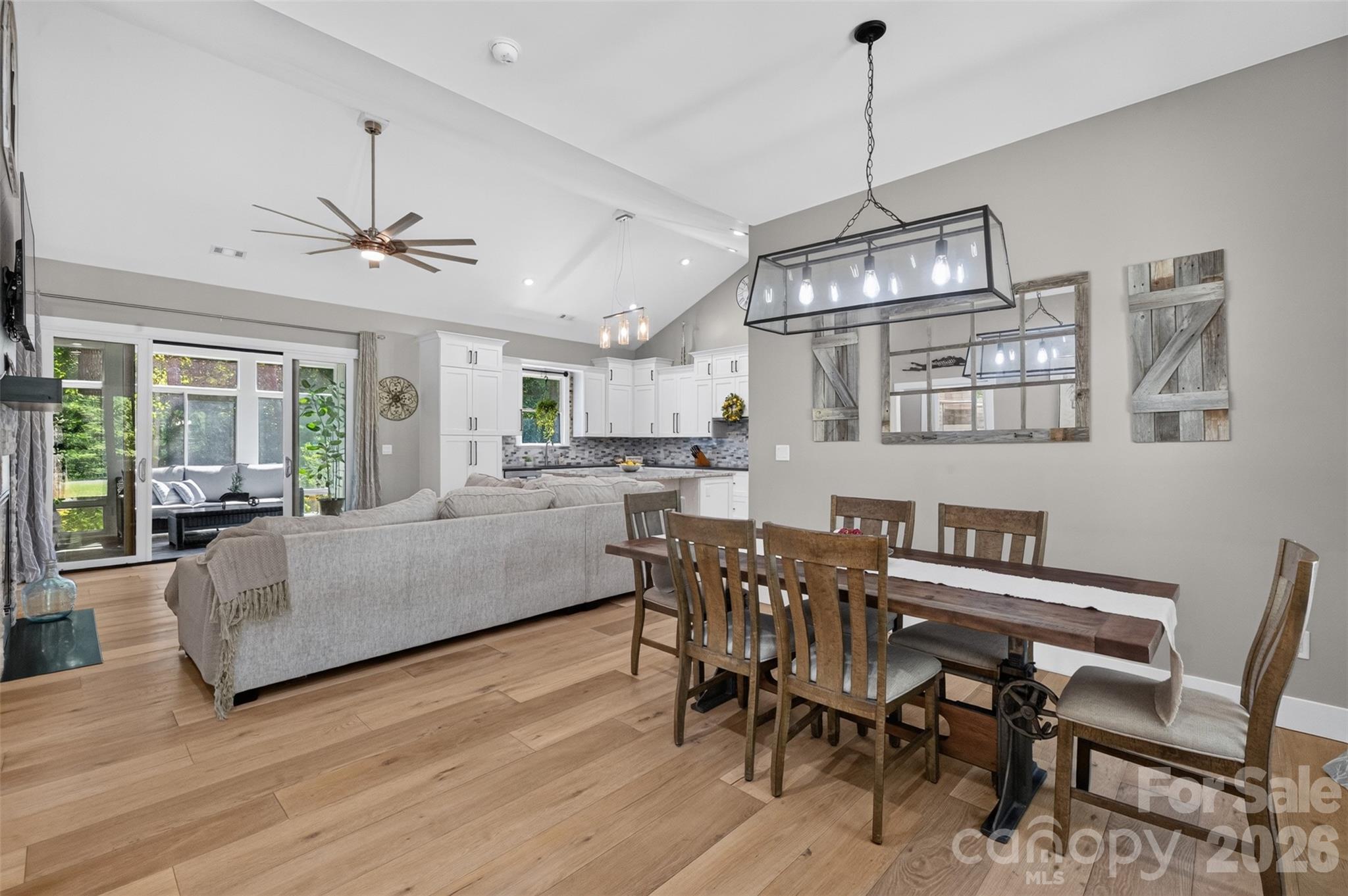 7342 Milan Drive — Huntersville