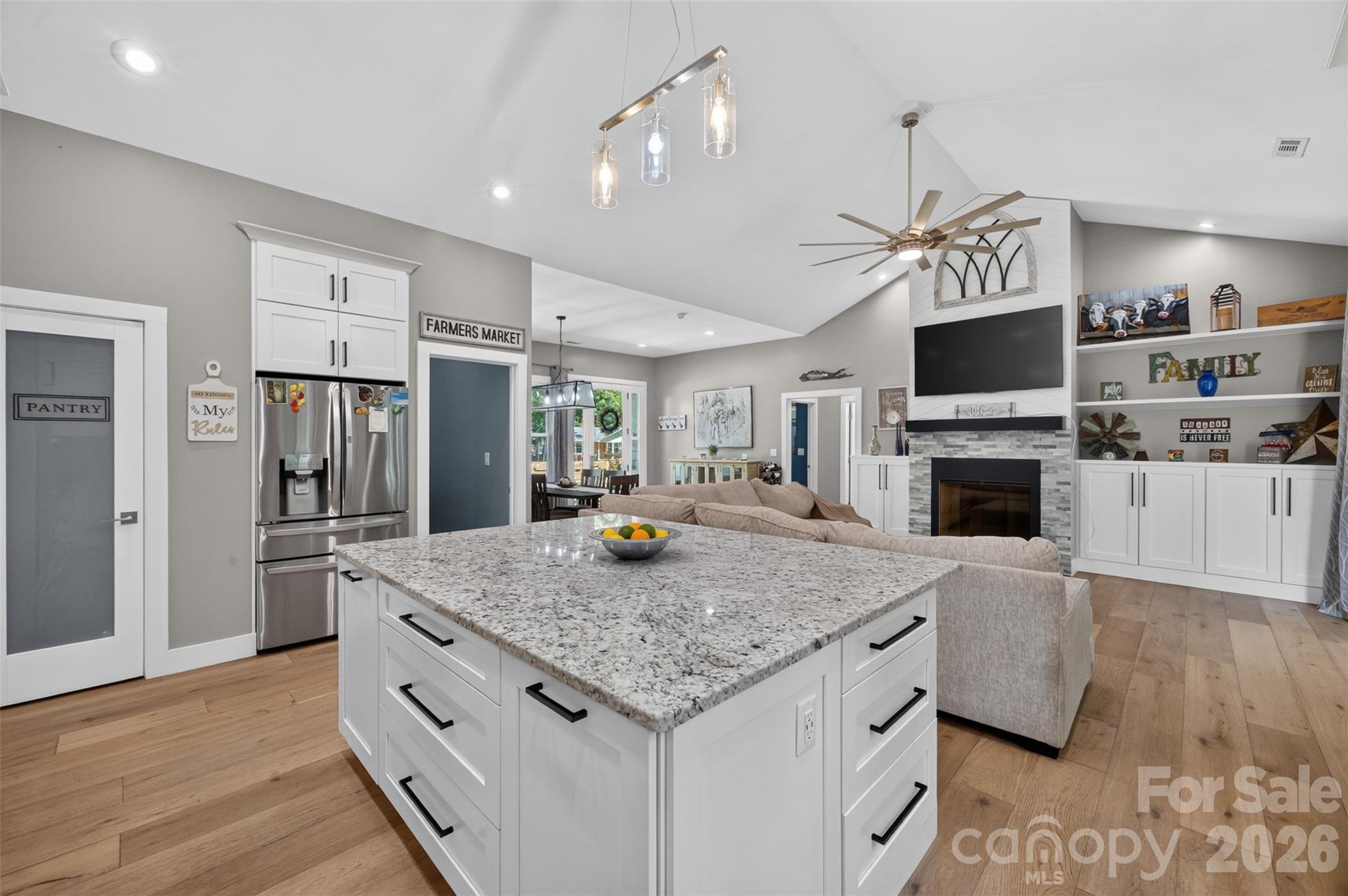 7342 Milan Drive — Huntersville