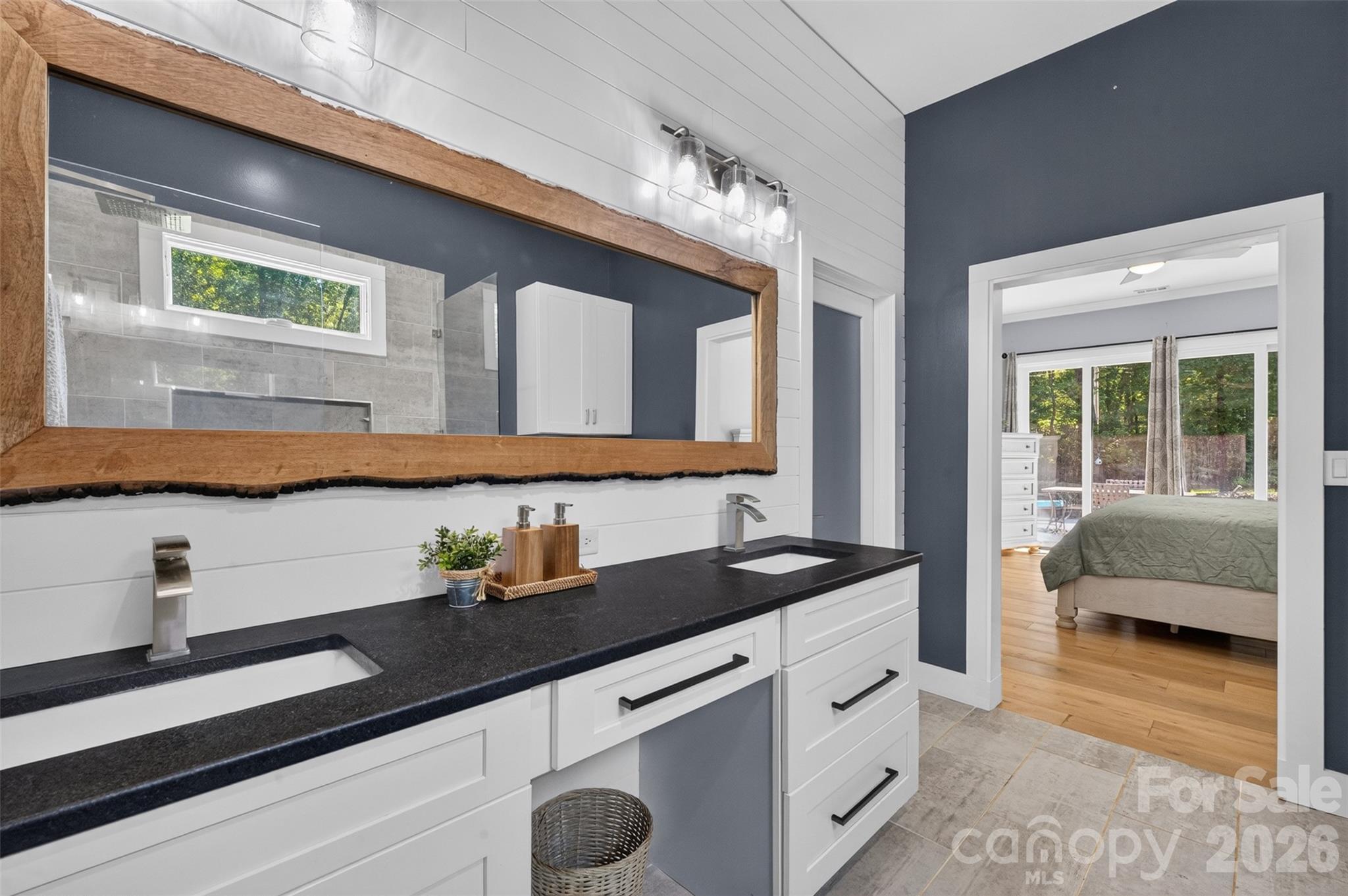 7342 Milan Drive — Huntersville