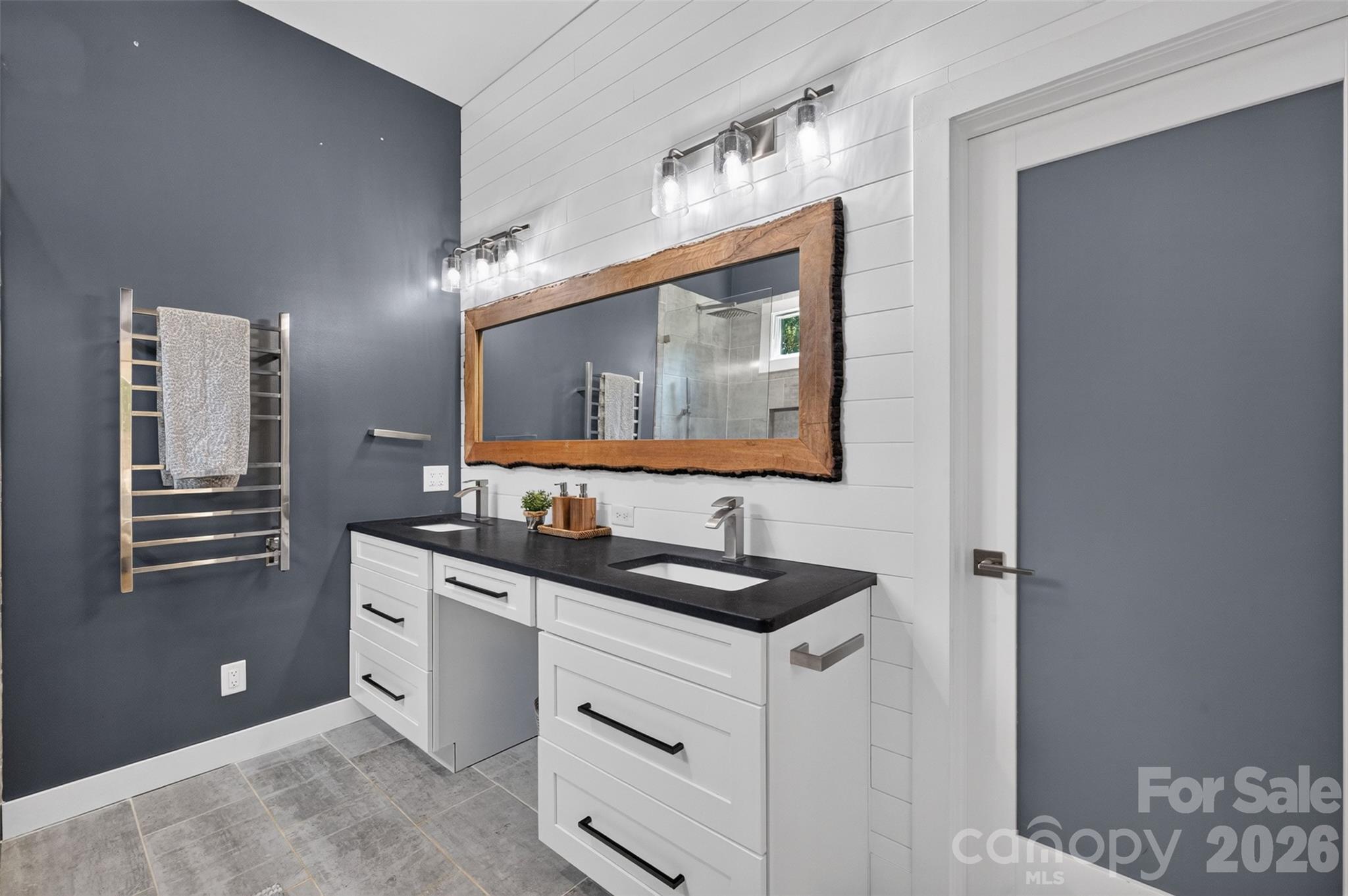 7342 Milan Drive — Huntersville