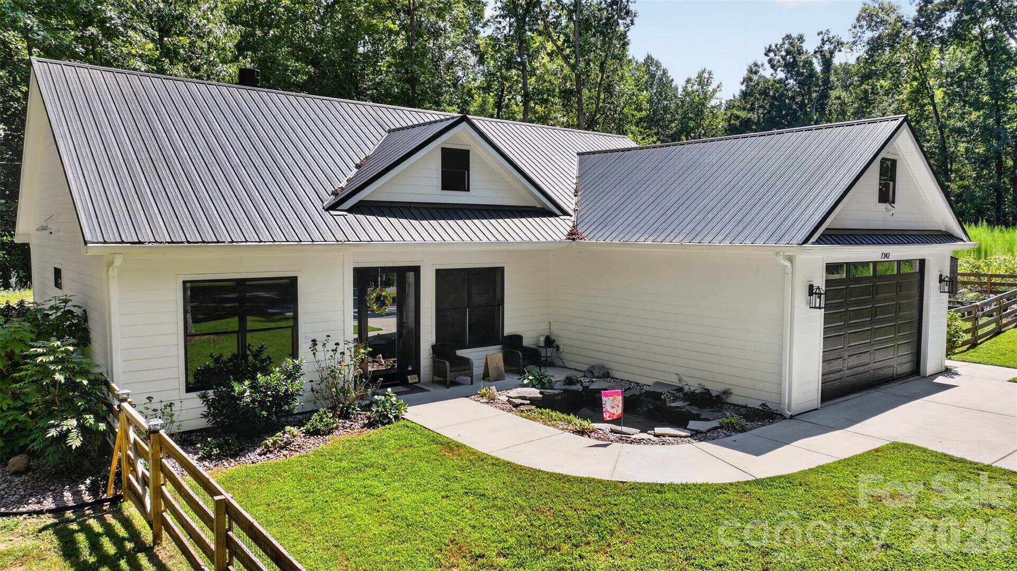 7342 Milan Drive — Huntersville