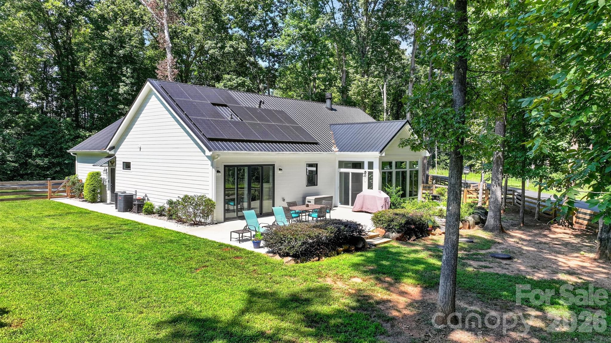 7342 Milan Drive — Huntersville
