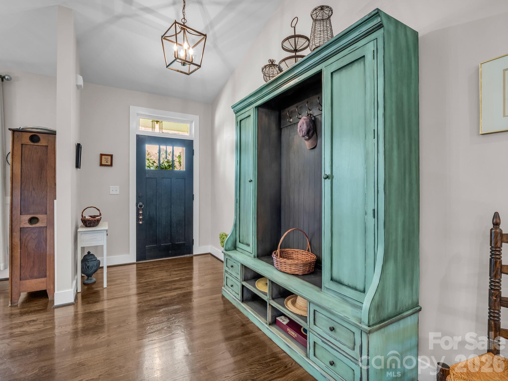 718 Tinsberry Lane — Inman