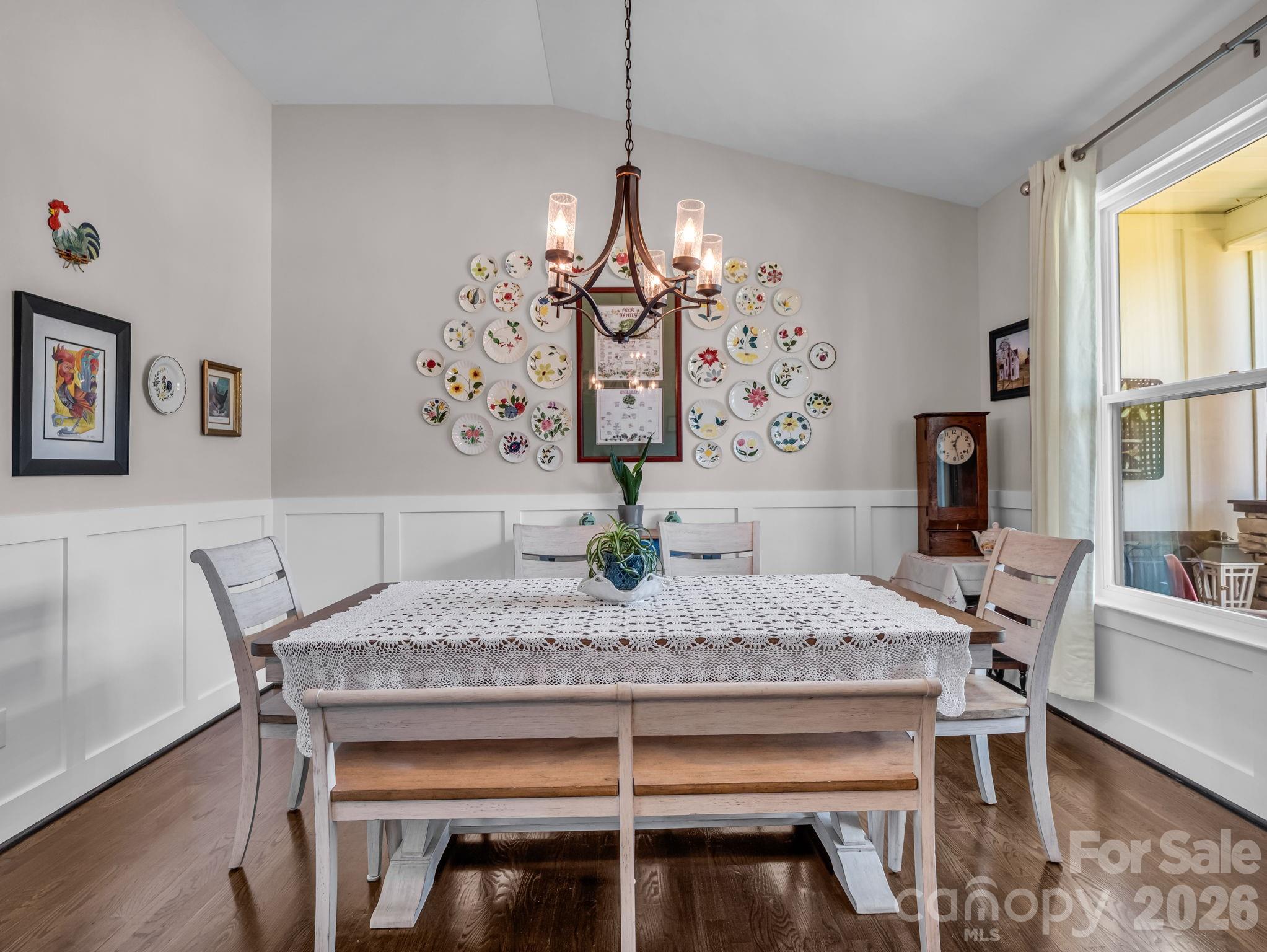 718 Tinsberry Lane — Inman