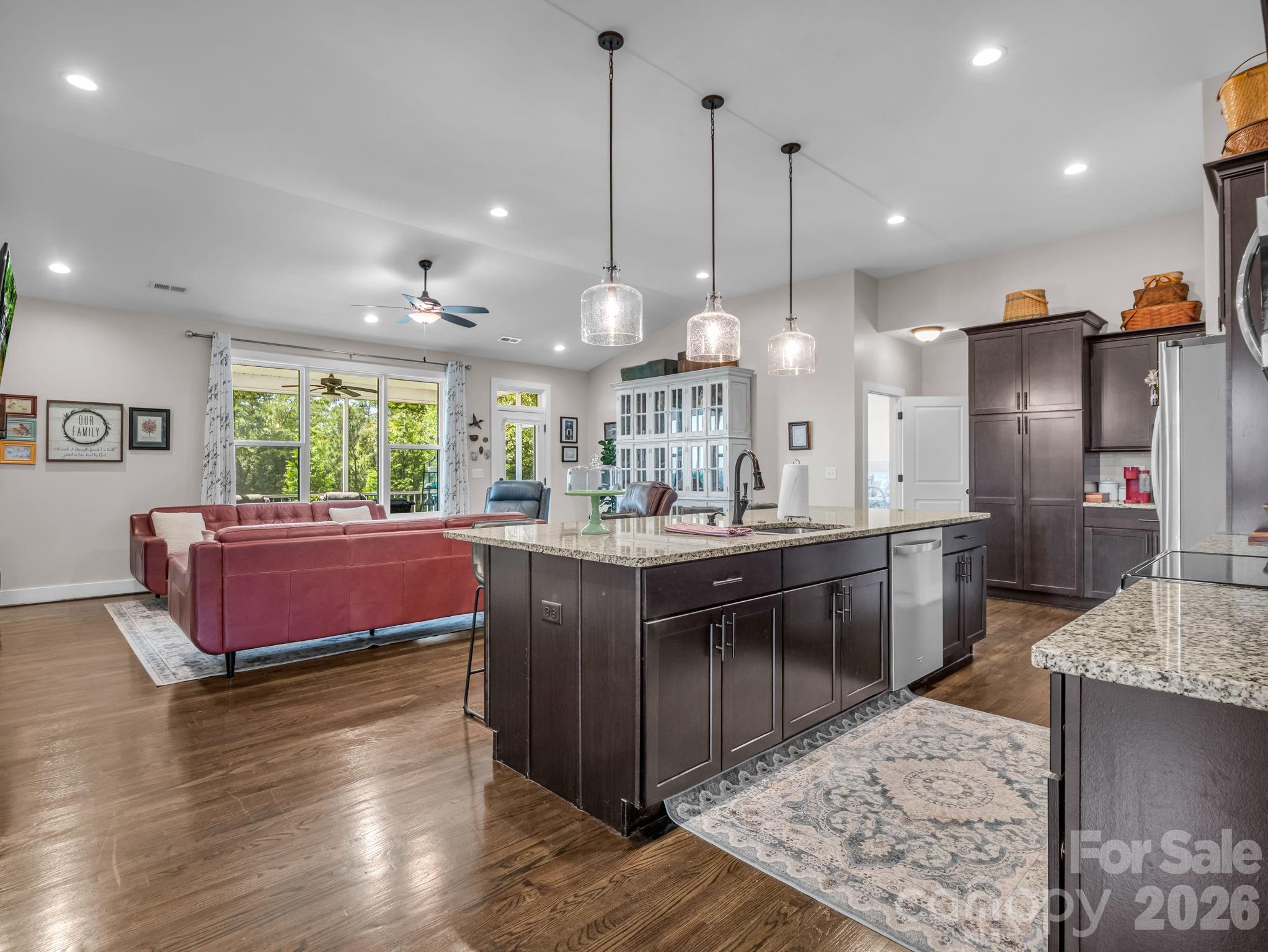 718 Tinsberry Lane — Inman